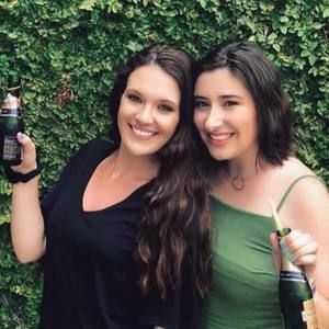 Meet your Posher, Caroline